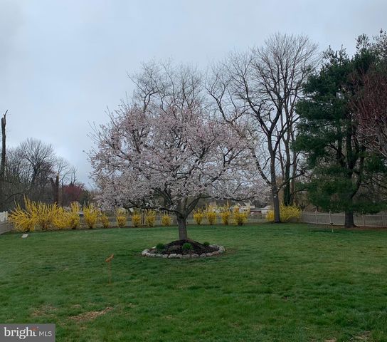 6196 WASHINGTON LN, Bensalem, PA 19020