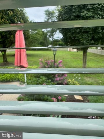 6196 WASHINGTON LN, Bensalem, PA 19020