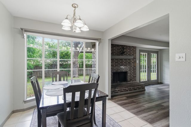 5315 Iris Lane, Arlington, TX 76016