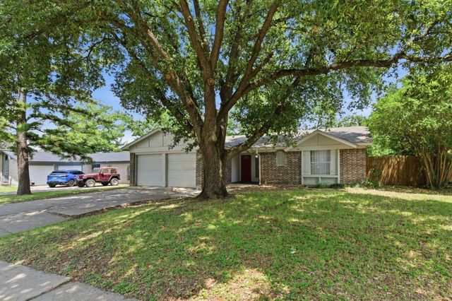 5315 Iris Lane, Arlington, TX 76016