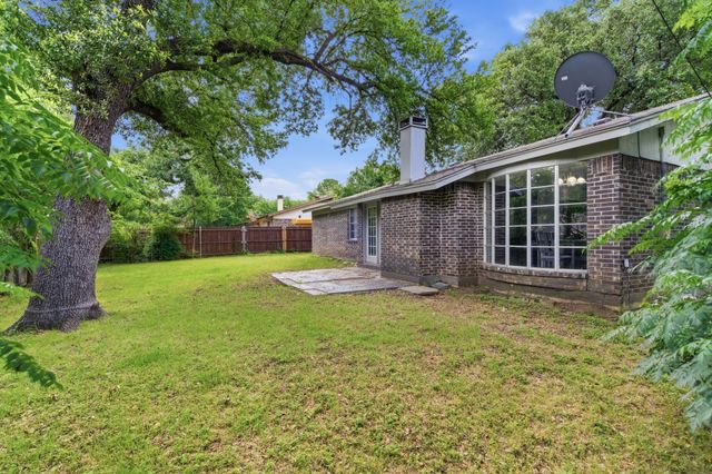 5315 Iris Lane, Arlington, TX 76016