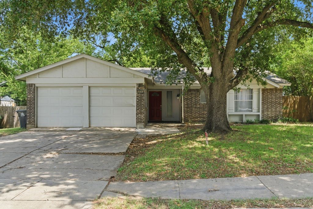 5315 Iris Lane, Arlington, TX 76016