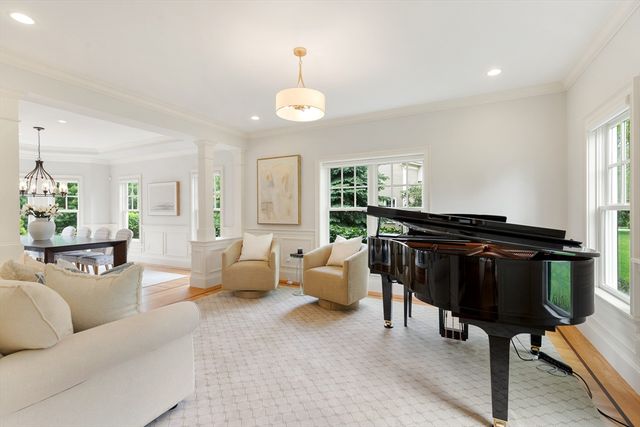 10 Victory Garden Way, Lexington, MA 02420