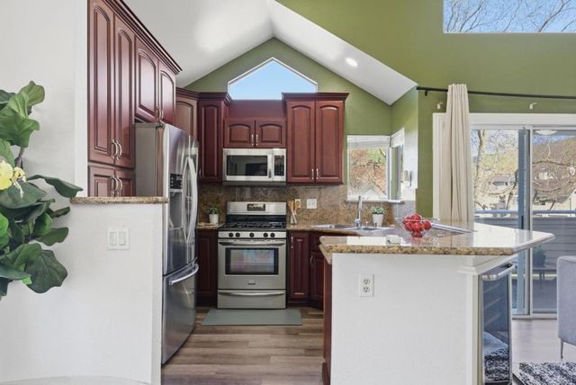 301 Boatswain Court, Hercules, CA 94547