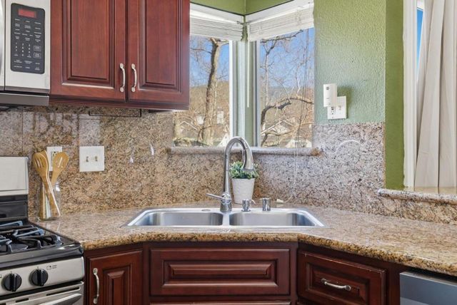 301 Boatswain Court, Hercules, CA 94547