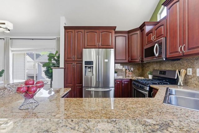 301 Boatswain Court, Hercules, CA 94547