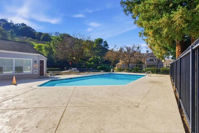 301 Boatswain Court, Hercules, CA 94547