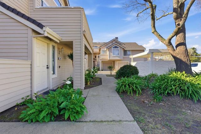 301 Boatswain Court, Hercules, CA 94547