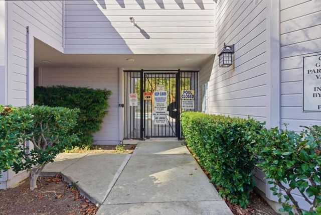 301 Boatswain Court, Hercules, CA 94547