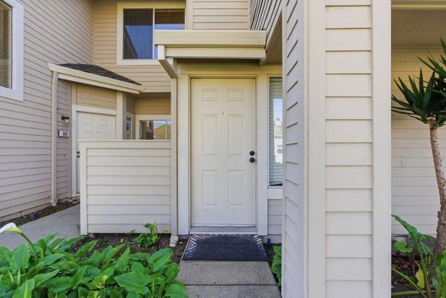 301 Boatswain Court, Hercules, CA 94547