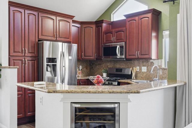 301 Boatswain Court, Hercules, CA 94547