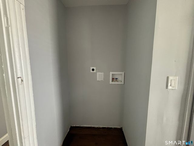 231 Goddard Avenue 1st Floor, Bridgeport, CT 06610