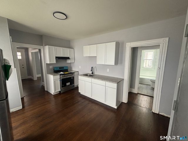 231 Goddard Avenue 1st Floor, Bridgeport, CT 06610