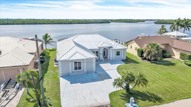 3772 PEACE RIVER DRIVE, Punta Gorda, FL 33983
