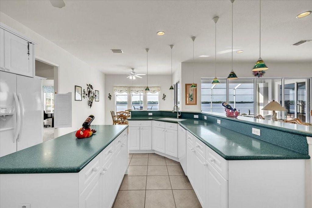 Image 14 of property listing at 3772 PEACE RIVER DRIVE, Punta Gorda, FL 33983