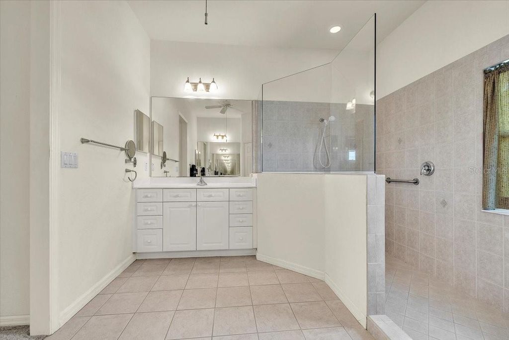 Image 23 of property listing at 3772 PEACE RIVER DRIVE, Punta Gorda, FL 33983