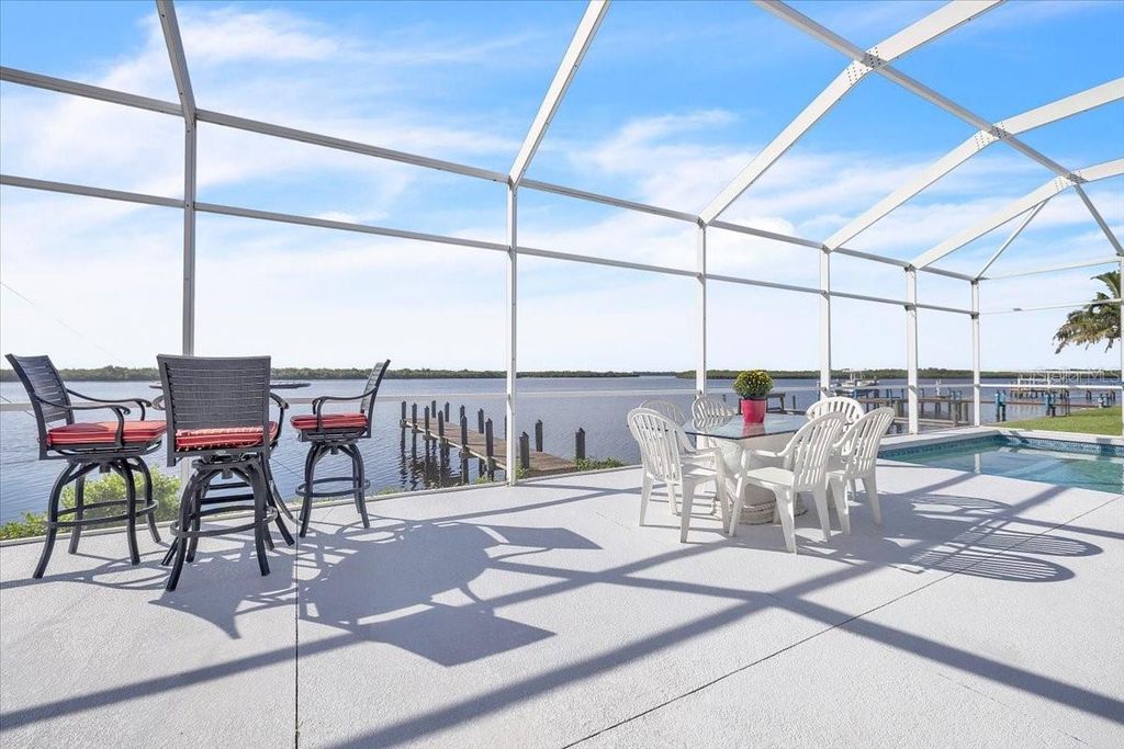 Image 37 of property listing at 3772 PEACE RIVER DRIVE, Punta Gorda, FL 33983
