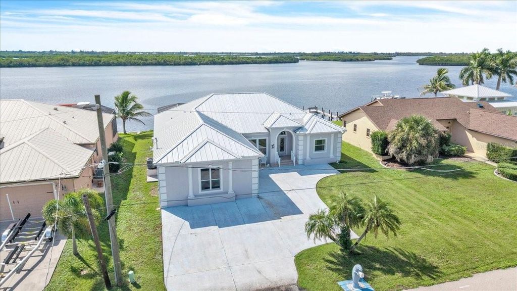 Image 46 of property listing at 3772 PEACE RIVER DRIVE, Punta Gorda, FL 33983
