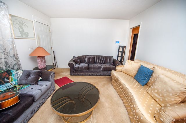 710 Neighborhood Rd, Wellford, SC 29385