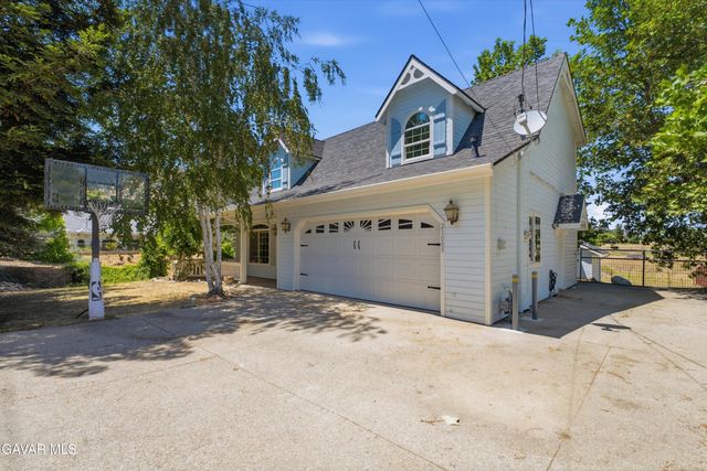 21009 Carriage Drive, Tehachapi, CA 93561