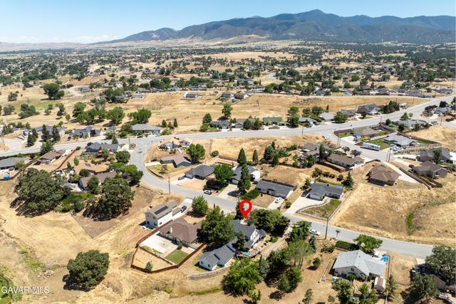 21009 Carriage Drive, Tehachapi, CA 93561