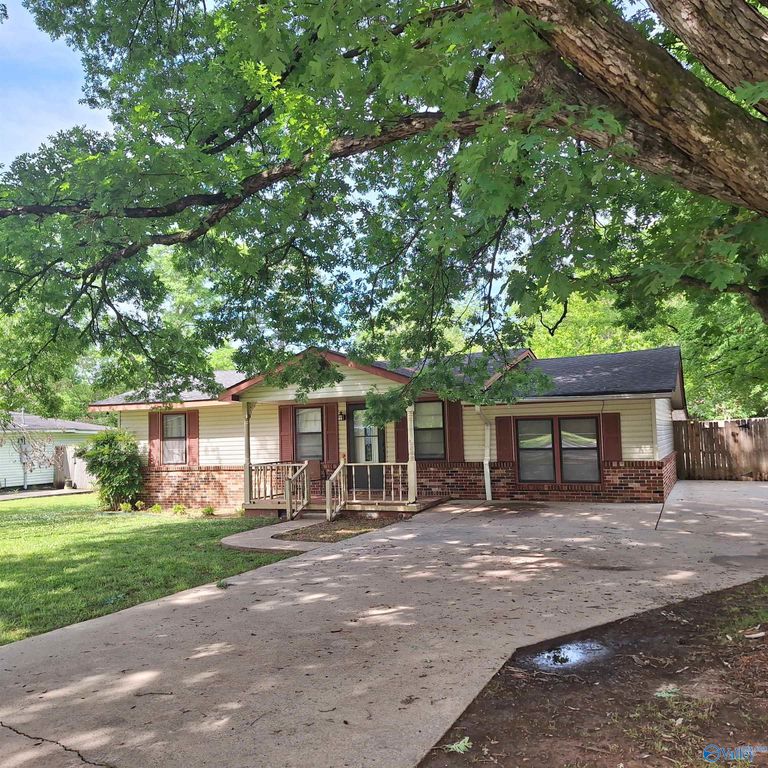 2313 State Avenue SW, Decatur, AL 35601
