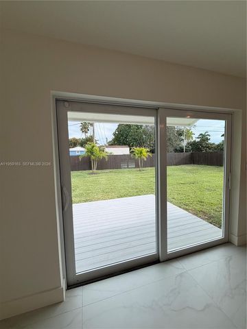 19221 SW 92nd Rd, Cutler Bay, FL 33157