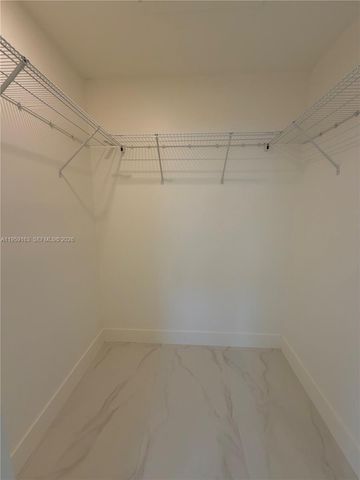 19221 SW 92nd Rd, Cutler Bay, FL 33157