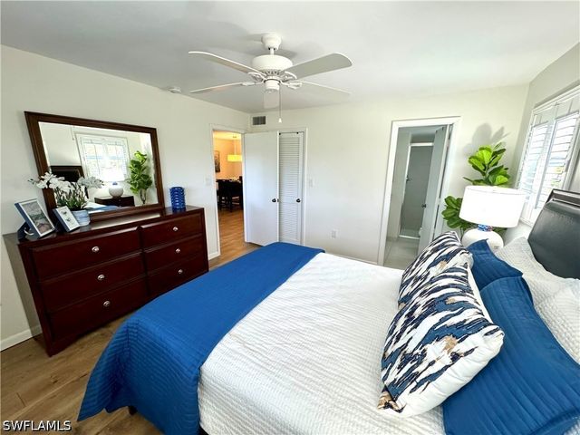 400 Forest Lakes BLVD 301, Naples, FL 34105