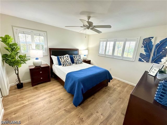 400 Forest Lakes BLVD 301, Naples, FL 34105