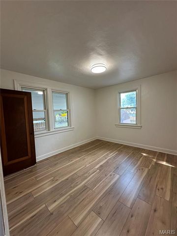 2341 Spencer Avenue, Overland, MO 63114
