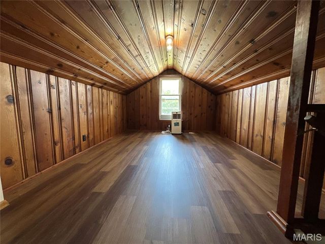 2341 Spencer Avenue, Overland, MO 63114