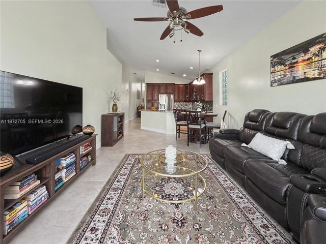 5396 NW 126th Dr, Coral Springs, FL 33076