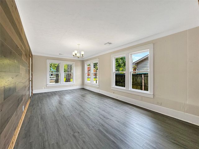 304 Stimson Avenue, Baytown, TX 77520