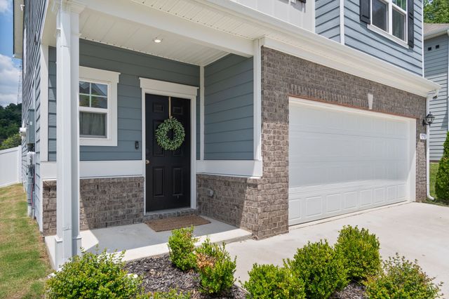 1233 Arroyo Dr, Nashville, TN 37218