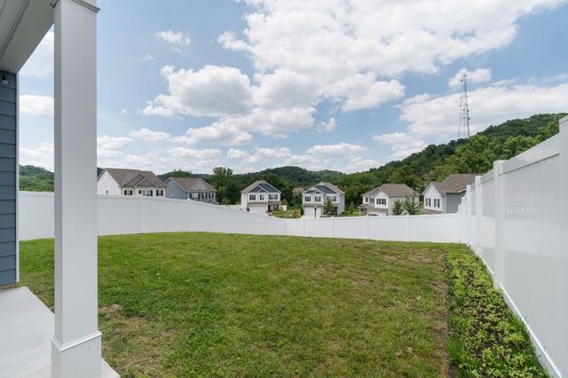 1233 Arroyo Dr, Nashville, TN 37218