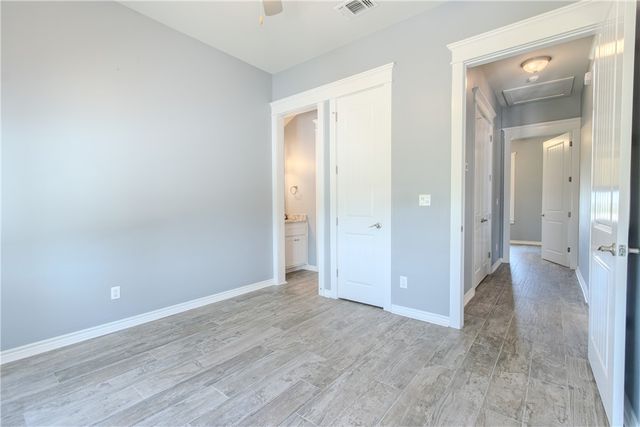 1041 Fiji Dr., Rockport, TX 78382