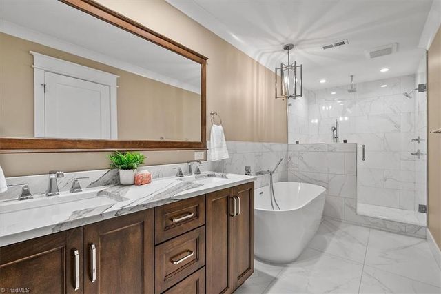 2406 Dellwood Drive, Greensboro, NC 27408