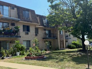 266 Shorewood Drive 1D, Glendale Heights, IL 60139