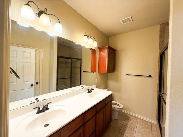 692 N Wordsworth Lane, Fayetteville, AR 72704
