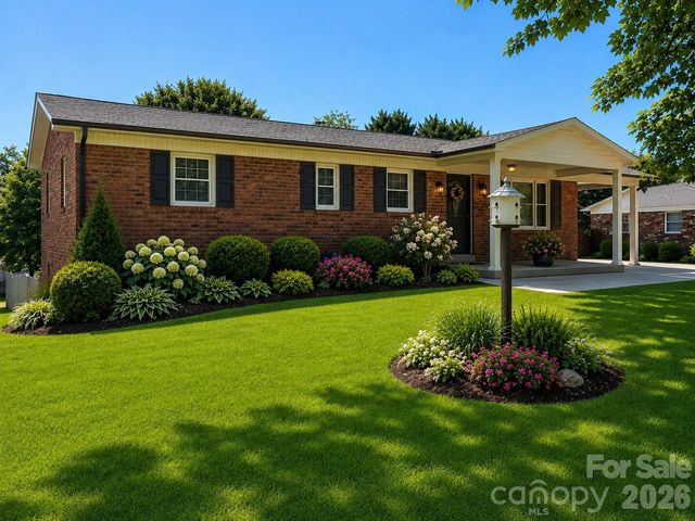 620 Central Street, Hudson, NC 28638