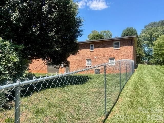 620 Central Street, Hudson, NC 28638