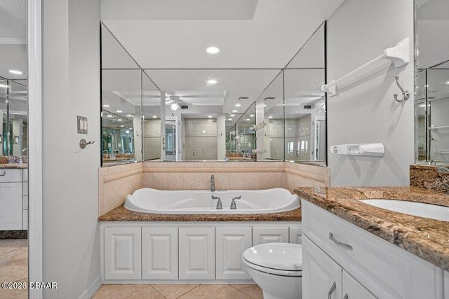 522 Marina Point Drive, Daytona Beach, FL 32114