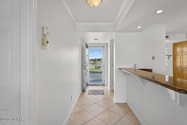 522 Marina Point Drive, Daytona Beach, FL 32114