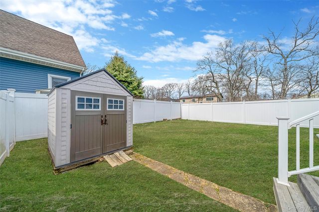 56 Bay Avenue, Ronkonkoma, NY 11779