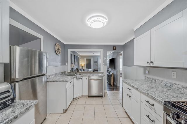 56 Bay Avenue, Ronkonkoma, NY 11779