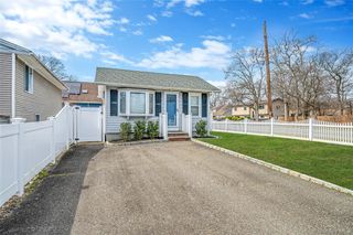 56 Bay Avenue, Ronkonkoma, NY 11779