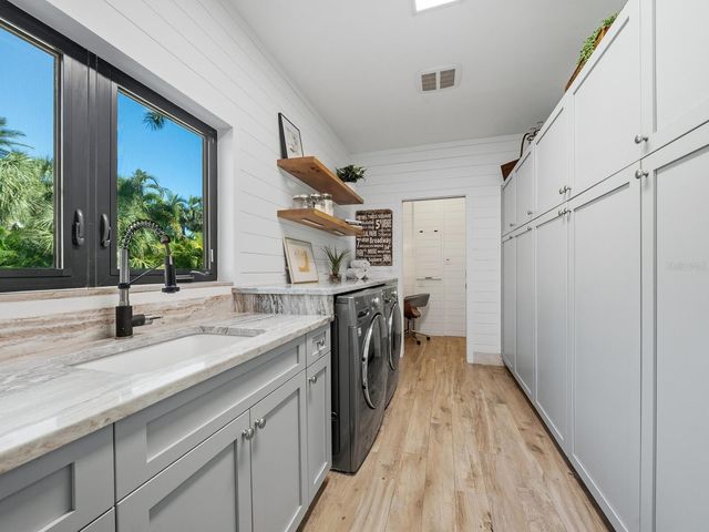 319 BIRD KEY DRIVE, Sarasota, FL 34236