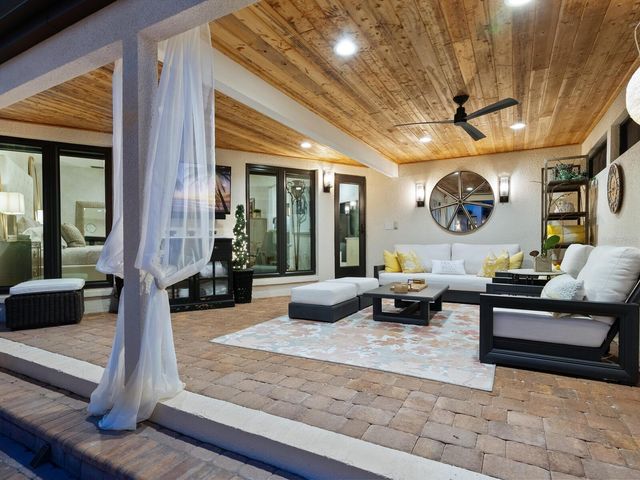 319 BIRD KEY DRIVE, Sarasota, FL 34236