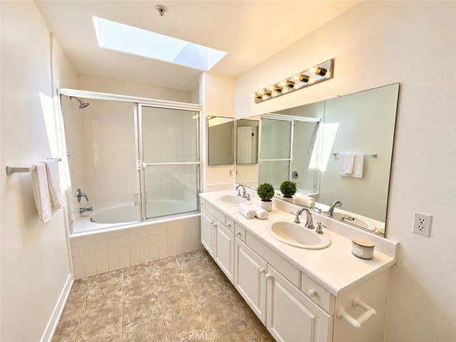 17735 Kinzie, Northridge, CA 91325